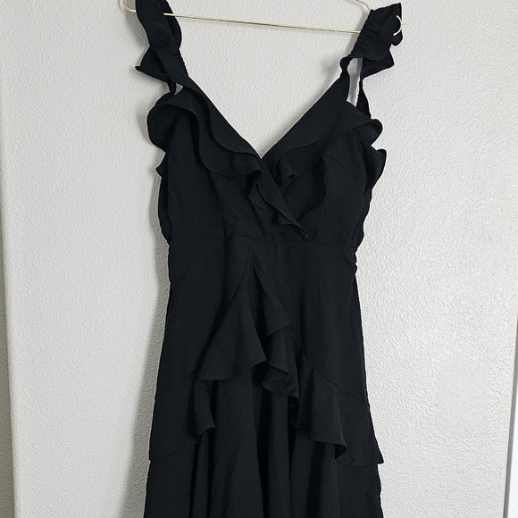 Ruffled summer dress - Picture 2 of 11